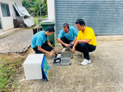 ไฟล์แนบ กปภ.สาขาคลองท่อม ดำเนินโครงการ "หลอมรวมใจ มอบน้ำใสสะอาดให้โรงเรียน" เฉลิมพระเกียรติพระบาทสมเด็จพระเจ้าอยู่หัวเนื่องในโอกาสพระราชพิธีมหามงคลเฉลิมพระชนมพรรษา 6 รอบ 28 กรกฎาคม 2567