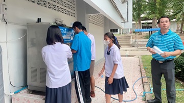 ไฟล์แนบ กปภ.สาขาพยุหะคีรีจัดกิจกรรม สำรวจเก็บตัวอย่างน้ำและทำความสะอาดเส้นท่อ ในโครงการ "หลอมรวมน้ำใจ มอบน้ำใสให้โรงเรียน"