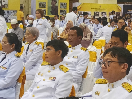 ไฟล์แนบ เข้าร่วมพิธีถวายเครื่องราชสักการะวางพานพุ่มและพิธีจุดเทียนชัยถวายพระพรชัยมงคล พระบาทสมเด็จพระเจ้าอยู่หัว เนื่องในโอกาสพระราชพิธีมหามงคล เฉลิมพระชนมพรรษา 6 รอบ 28 กรกฎาคม 2567