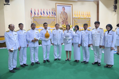 ไฟล์แนบ กปภ.สาขานราธิวาส ร่วมพิธีถวายเครื่องราชสักการะและวางพานพุ่ม และพิธีจุดเทียนถวายพระพรชัยมงคลเฉลิมพระเกียรติพระบาทสมเด็จพระเจ้าอยู่หัว เนื่องในโอกาสพระราชพิธีมหามงคลเฉลิมพระชนมพรรษา 6 รอบ 28 กรกฎาคม 2567