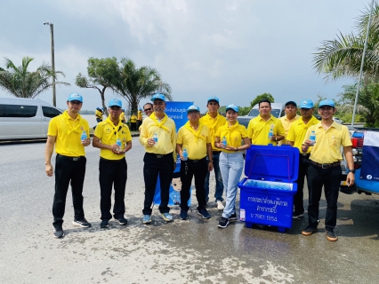 ไฟล์แนบ กปภ.สาขากระบี่ ร่วมกิจกรรมจิตอาสาพัฒนาบำเพ็ญประโยชน์และสนับสนุนน้ำดื่มบรรจุขวดตราสัญลักษณ์ กปภ.จำนวน 228 ขวด เนื่องในโอกาสวันคล้ายวันพระบรมราชสมภพพระบาทสมเด็จพระเจ้าอยู่หัว 28 กรกฎาคม 2567