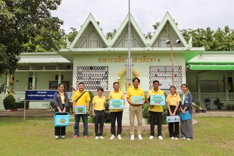 ไฟล์แนบ กปภ.ข.3 ร่วมกับ กปภ.สาขาศรีประจันต์ และ กปภ.สาขาเดิมบางนางบวช ดำเนินโครงการ"หลอมรวมใจ มอบน้ำใสสะอาดให้โรงเรียน เฉลิมพระเกียรติพระบาทสมเด็จพระเจ้าอยู่หัว เนื่องในโอกาสพระราชพิธีมหามงคลเฉลิมพระชนมพรรษา 6 รอบ 28 กรกฎาคม 2567"