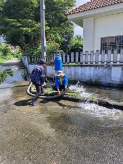 ไฟล์แนบ กปภ.สาขาภูเก็ต นำทีมลงพื้นที่ บริเวณ หมู่บ้านเจ้าฟ้าการ์เด้นโฮมเกาะแก้ว  ต.เกาะแก้ว อ.เมือง จ.ภูเก็ต ดำเนินการระบายตะกอนในเส้นท่อจ่ายน้ำ (Blow off)