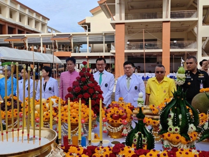 ไฟล์แนบ กปภ.สาขาสมุทรสาคร เข้าร่วมพิธีเททองหล่อพระราชานุสาวรีย์ สมเด็จพระมหิตลาธิเบศร อดุลยเดชวิกรม พระบรมราชชนก ณ ศูนย์บริการสุขภาพผู้สูงอายุศิริราช-สมุทรสาคร