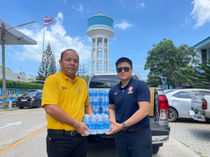 ไฟล์แนบ กปภ.สาขาสงขลา มอบน้ำดื่มจำนวน 300 ขวด สนับสนุนการจัดโครงการแข่งขันกีฬาเดิน-วิ่งมาราธอนชายหาดฯ