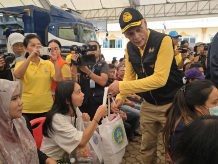 ไฟล์แนบ รัฐมนตรีช่วยว่าการกระทรวงมหาดไทยลงพื้นที่เพื่อตรวจเยี่ยมผู้ประสบภัยเหตุดินโคลนถล่ม ในพื้นที่กะตะ จังหวัดภูเก็ต