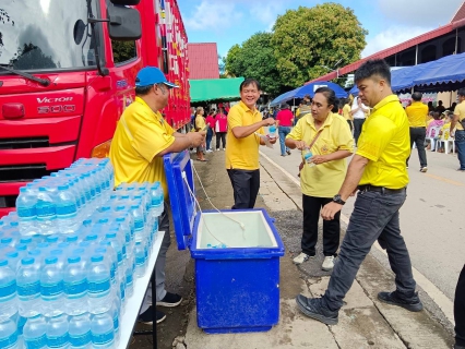 ไฟล์แนบ กปภ.สาขาสวรรคโลก แจกจ่ายน้ำดื่มบรรจุขวดให้กับประชาชนที่ประสบอุทกภัยน้ำท่วม