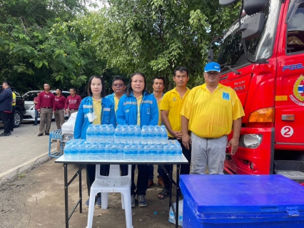 ไฟล์แนบ กปภ.สาขาสวรรคโลก แจกจ่ายน้ำดื่มบรรจุขวดให้กับประชาชนที่ประสบอุทกภัยน้ำท่วม