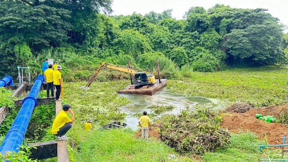 ไฟล์แนบ กปภ.สาขาปราณบุรี ดำเนินโครงการ องค์กรผู้ใช้น้ำร่วมใจ  เฉลิมพระเกียรติพระบาทสมเด็จพระเจ้าอยู่หัว เนื่องในโอกาสพระราชพิธีมหามงคลเฉลิมพระชนม 72 พรรษา 28 กรกฎาคม 2567 