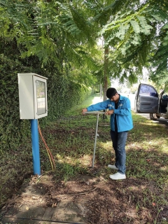 ไฟล์แนบ การประปาส่วนภูมิภาคสาขาอ่าวลึก ลงพื้นที่ทำ Step Test ออกสำรวจค้นหาท่อแตก  รั่ว ณ บริเวณท่อเส้นพื้นที่อำเภออ่าวลึก จังหวัดกระบี่