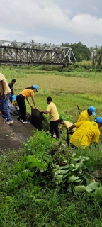 ไฟล์แนบ กปภ.สาขาบางสะพาน เข้าร่วมกิจกรรมจิตอาสาพัฒนา เนื่องในโอกาสวันสำคัญของชาติไทย " วันคล้ายวันสวรรคตพระบาทสมเด็จพระบรมชนกาธิเบศร มหาภูมิพลอดุลยเดช มหาราชบรมนาถบพิตร (13 ต.ค.) ณ คลองวังกระจอง