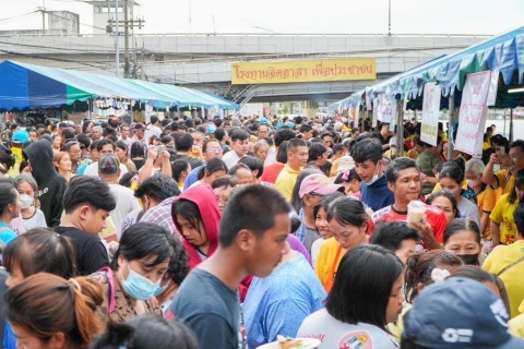 ไฟล์แนบ การประปาส่วนภูมิภาคสาขาฉะเชิงเทรา ร่วมกิจกรรมจิตอาสา เราทำความดีด้วยหัวใจ (เปิดโรงทานจิตอาสา) ปีที่ 8 เพื่อถวายเป็นพระราชกุศลแด่ในหลวง รัชกาลที่ 9