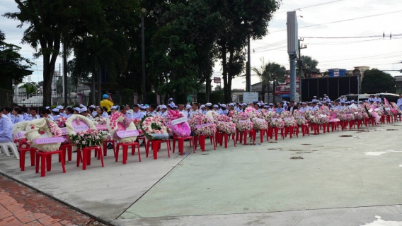 ไฟล์แนบ กปภ.สาขาพัทยา (พ) สนับสนุนน้ำดื่มบรรจุขวด กปภ. ให้แก่อำเภอบางละมุงเพื่อใช้ในการจัดกิจกรรมน้อมรำลึกเนื่องในวันคล้ายวันสวรรคตพระบาทสมเด็จพระจุลจอมเกล้าเจ้าอยู่หัว รัชกาลที่ ๕ เนื่องในวันปิยมหาราช 