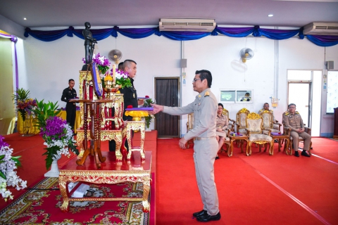 ไฟล์แนบ กปภ.สาขาสมุทรสาคร (พ) เข้าร่วมพิธีประดับเข็มบุรฉัตร เนื่องในวันคล้ายวันสถาปนาเหล่าทหารสื่อสารที่ 1 ครบรอบปีที่ 36