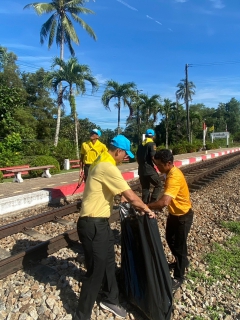 ไฟล์แนบ การประปาส่วนภูมิภาคสาขาหลังสวน เข้าร่วมกิจกรรมจิตอาสาในโอกาสวันสำคัญของชาติไทย วันคล้ายวันสวรรคต พระบาทสมเด็จพระจุลจอมเกล้าเจ้าอยู่หัว  ณ สถานีรถไฟควนหินมุ้ย อำเภอหลังสวน จังหวัดชุมพร