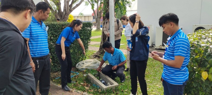 ไฟล์แนบ การประปาส่วนภูมิภาคสาขาพิมายร่วมกับการประปาส่วนภูมิภาคเขต2 ให้ความรู้การใช้เครื่องมือหาท่อแตก-รั่ว