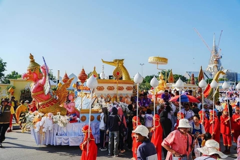 ไฟล์แนบ การประปาส่วนภูมิภาคสาขาฉะเชิงเทราร่วมบริการน้ำดื่มตราสัญลักษณ์ กปภ. จำนวน 480 ขวด ให้กับประชาชนที่มาร่วมต้อนรับขบวนแห่หลวงพ่อโสธรทางบก ประจำปี 2567