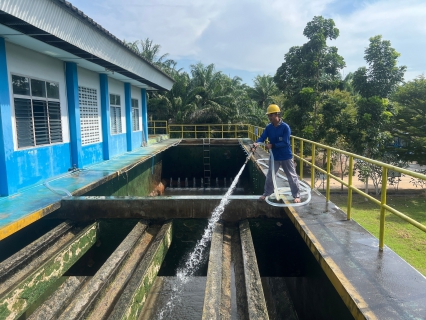 ไฟล์แนบ การประปาส่วนภูมิภาคสาขาคลองท่อมล้างถังตกตะกอน โรงกรองน้ำคลองท่อม