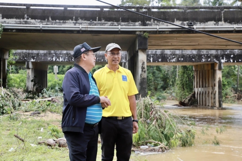 ไฟล์แนบ ผอ.กปภ.ข.4 ลงพื้นที่ กปภ.สาขาหลังสวน ติดตามสถานการณ์น้ำและเร่งฟื้นฟูผลกระทบจากสถานการณ์น้ำหลาก