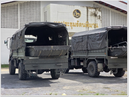 ไฟล์แนบ กปภ.สาขาขนอม มอบน้ำดื่มบรรจุขวดตราสัญลักษณ์ กปภ. ณ ศูนย์ช่วยเหลือผู้ประสบอุทกภัยอำเภอสิชล จังหวัดนครศรีธรรมราช