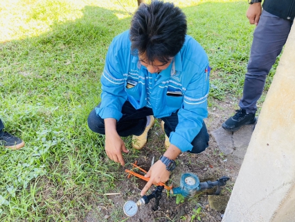 ไฟล์แนบ การประปาส่วนภูมิภาคสาขากระบี่ ดำเนินการตามแผนงานบริการและควบคุมน้ำสูญเสีย ตรวจสอบแรงดันน้ำ บริเวณพื้นที่หมู่ที่ 4 ตำบลคลองประสงค์ อำเภอเมือง จังหวัดกระบี่