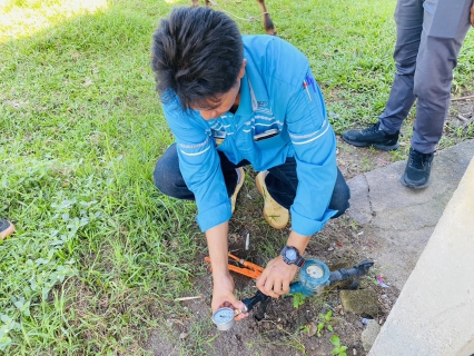 ไฟล์แนบ การประปาส่วนภูมิภาคสาขากระบี่ ดำเนินการตามแผนงานบริการและควบคุมน้ำสูญเสีย ตรวจสอบแรงดันน้ำ บริเวณพื้นที่หมู่ที่ 4 ตำบลคลองประสงค์ อำเภอเมือง จังหวัดกระบี่