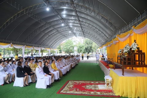 ไฟล์แนบ กปภ.สาขาประจวบคีรีขันธ์ ร่วมพิธีวางพานพุ่มดอกไม้ถวายบังคม และพิธีเจริญพระพุทธมนต์ ทำบุญตักบาตรถวายพระราชกุศล เนื่องในวัน สมเด็จพระเจ้าตากสินมหาราช