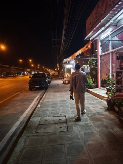 ไฟล์แนบ กปภ.สาขาตะกั่วป่า ดำเนินงานตามแผนบริหารจัดการน้ำสูญเสียเชิงรุก ทำ Step Test ลงพื้นที่เดินเท้าหาท่อแตกรั่ว พร้อมซ่อมปิดจุด เพื่อลดการเกิดน้ำสูญเสีย