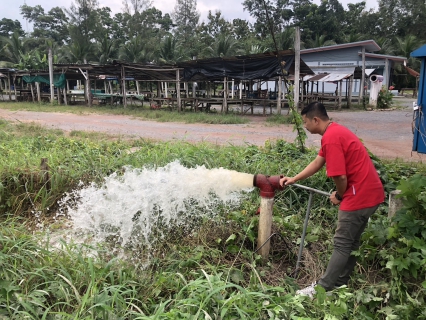 ไฟล์แนบ การประปาส่วนภูมิภาคสาขากาญจนดิษฐ์ นำทีมลงพื้นที่บริเวณโรงเรียนบ้านหัวหมากล่าง ม.5 ต.ช้างขวา อ.กาญจนดิษฐ์ จ.สุราษฎร์ธานี ดำเนินการเปิดล้างระบายตะกอนในเส้นท่อจ่ายน้ำ (Blow off) ผ่านหัวดับเพลิง