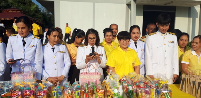 ไฟล์แนบ ร่วมพิธีเจริญพระพุทธมนต์และทำบุญตักบาตรถวายพระราชกุศล เฉลิมพระเกียรติพระบาทสมเด็จพระเจ้าอยู่หัวฯ