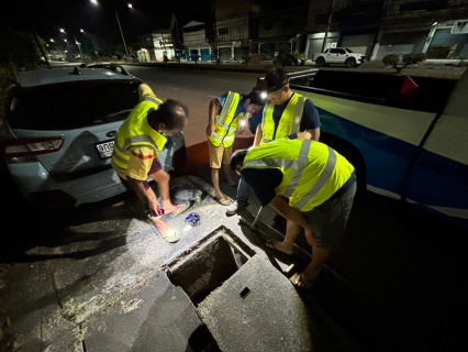 ไฟล์แนบ กปภ.สาขาตราด เดินหน้าลดน้ำสูญเสีย ออกสำรวจหาท่อรั่วตามแผน ค้นหาท่อแตก/รั่วต่อเนื่อง ในพื้นที่  DMA-02-2 หน้าธนาคาร TTB ตำบลวังกระแจะ อำเภอเมืองตราด จังหวัดตราด