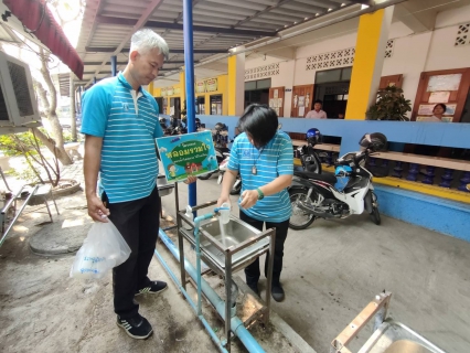 ไฟล์แนบ กปภ.สาขาตาก ดำเนินโครงการ "หลอมรวมใจ มอบน้ำใสสะอาดให้โรงเรียน" (ระยะ2) ในเขตพื้นที่การจ่ายน้ำของ กปภ.สาขาตาก 