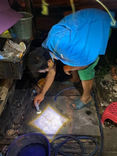 ไฟล์แนบ กปภ.สาขาตะกั่วป่า ดำเนินงานตามแผนบริหารจัดการน้ำสูญเสียเชิงรุก ทำ Step Test ลงพื้นที่เดินเท้าหาท่อแตกรั่ว พร้อมซ่อมปิดจุด เพื่อลดการเกิดน้ำสูญเสีย