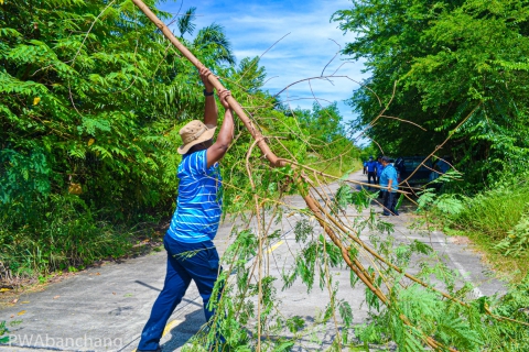 ไฟล์แนบ พลังรักษ์สิ่งแวดล้อม! กปภ.บ้านฉาง ร่วมใจฟื้นฟูทำนบดินคลองยายร้า  สร้างความยั่งยืนสู่ชุมชน