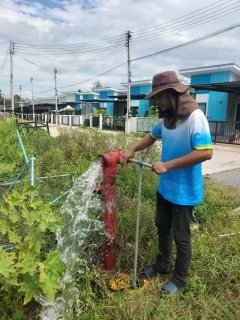 ไฟล์แนบ การประปาส่วนภูมิภาคสาขากาญจนดิษฐ์ นำทีมลงพื้นที่บริเวณ  ม.4 ต.ทุ่งกง อ.กาญจนดิษฐ์ จ.สุราษฎร์ธานี ดำเนินการเปิดล้างระบายตะกอนในเส้นท่อจ่ายน้ำ (Blow off) ผ่านหัวดับเพลิง