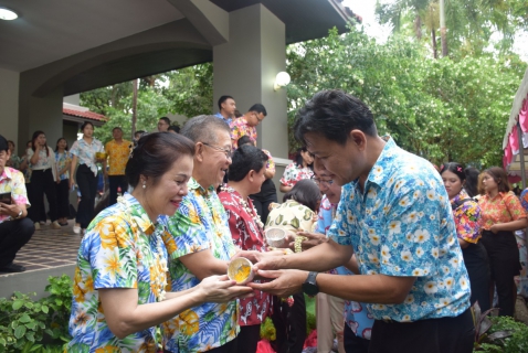 ไฟล์แนบ กปภ.สาขาระยอง เข้าร่วมกิจกรรมรดน้ำขอพรผู้ว่าราชการจังหวัดระยอง เนื่องในเทศกาลสงกรานต์ ๒๕๖๘