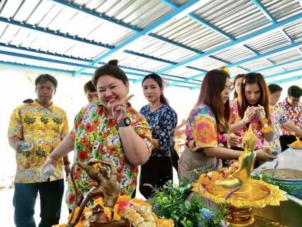 ไฟล์แนบ กปภ.สาขาสมุทรสาคร (พ) จัดกิจกรรมสรงน้ำพระ, พระแม่ธรณี และพิธีรดน้ำดำหัวขอพรผู้อาวุโสและผู้บริหาร เนื่องในเทศกาลสงกรานต์ 2568