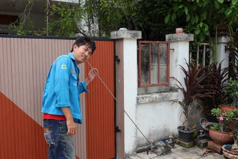 ไฟล์แนบ กปภ.สาขาปทุมธานี (ชั้นพิเศษ) เดินหน้าค้นหาท่อแตกรั่วอย่างต่อเนื่อง "LEAK รั่ว ไม่หลีกเลี่ยง"  