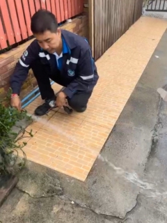 ไฟล์แนบ กปภ.สาขาสมุทรสาคร (พ) ลงพื้นที่ตรวจสอบ และแก้ไขปัญหาน้ำไหลอ่อน ร่วมกับทีมงาน นายศิริโรจน์ ธนิกกุล สส.จังหวัดสมุทรสาคร เขต 2