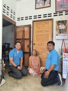 ไฟล์แนบ กปภ.สาขาขอนแก่น (พ) ร่วมมอบน้ำดื่มบรรจุขวดตราสัญลักษณ์ กปภ. พร้อมสำรวจตรวจสอบให้คำเเนะนำการดูเเลอุปกรณ์ประปาภายในบ้านเบื้องต้น ในโครงการ บริหารจัดการเเละนำเทคโนโลยีสิ่งอำนวยความสะดวกให้กับคนพิการในชุมชน 