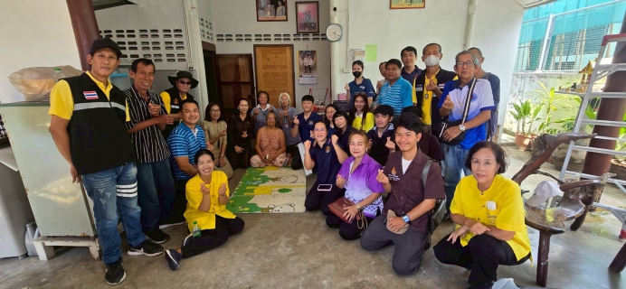 ไฟล์แนบ กปภ.สาขาขอนแก่น (พ) ร่วมมอบน้ำดื่มบรรจุขวดตราสัญลักษณ์ กปภ. พร้อมสำรวจตรวจสอบให้คำเเนะนำการดูเเลอุปกรณ์ประปาภายในบ้านเบื้องต้น ในโครงการ บริหารจัดการเเละนำเทคโนโลยีสิ่งอำนวยความสะดวกให้กับคนพิการในชุมชน 
