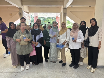 ไฟล์แนบ กปภ.สาขานราธิวาส สนับสนุนน้ำดื่มบรรจุขวดตราสัญลักษณ์ กปภ. ร่วมกิจกรรม "มอบรอยยิ้ม ด้วยหัวใจ ไทยเดียวกัน @นราธิวาส"