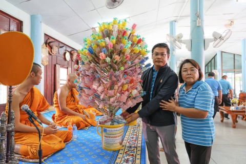 ไฟล์แนบ กปภ.สาขาเพชรบุรี ร่วมถวายเทียนจำนำพรรษา ทอดผ้าป่าสามัคคี มอบทุนการศึกษา และกิจกรรมจิตอาสา ณ วัดบ้านหม้อ (ประชารังษี) ปี 2568