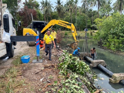 ไฟล์แนบ กปภ.สาขาเกาะพะงัน ดำเนินการปรับปรุงท่อส่งทางดูดน้ำจากทะเล ในลำรางบางน้ำเค็ม เพื่อความเสถียรในการเดินเครื่องทางดูด(ไล่อากาศในท่อ) โดยเสริมลูกถ่วงท่อ ขนาด 400 มม.