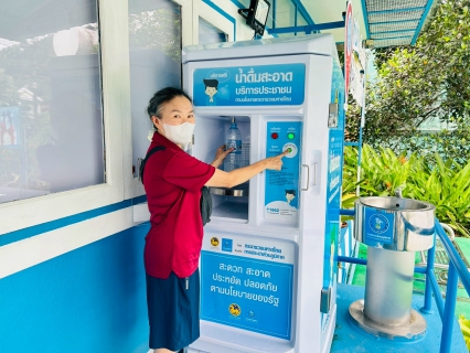 ไฟล์แนบ กปภ.สาขาตะกั่วป่า ขอเป็นส่วนหนึ่งในการให้บริการน้ำดื่มสะอาด ฟรี เพื่อช่วยลดภาระค่าใช้จ่ายให้ประชาชน