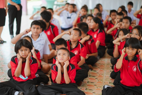 ไฟล์แนบ การประปาส่วนภูมิภาคสาขาพะเยา จัดกิจกรรมโครงการ อาสาประปาเพื่อปวงชน เพื่อสร้างจิตสำนึกที่ดีให้เยาวชนตระหนักถึงคุณค่าของทรัพยากรน้ำ ณ โรงเรียนบ้านร่องห้า ตำบลบ้านต๋อม อำเภอเมืองพะเยา จังหวัดพะเยา