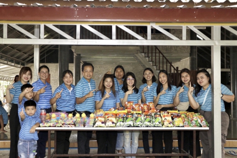 ไฟล์แนบ กปภ.สาขาสมุทรสาคร (พ) จัดกิจกรรม CSR ทำบุญและแบ่งปันความสุขแก่เด็ก ๆ ณ สำนักสงฆ์บ่อเก่าบน
