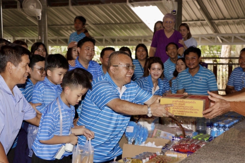 ไฟล์แนบ กปภ.สาขาสมุทรสาคร (พ) จัดกิจกรรม CSR ทำบุญและแบ่งปันความสุขแก่เด็ก ๆ ณ สำนักสงฆ์บ่อเก่าบน