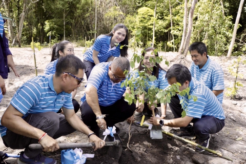 ไฟล์แนบ กปภ.สาขาสมุทรสาคร (พ) จัดกิจกรรมปลูกป่าต้นน้ำลำภาชี เพื่อเฉลิมพระเกียรติสมเด็จพระนางเจ้าสิริกิติ์ฯ