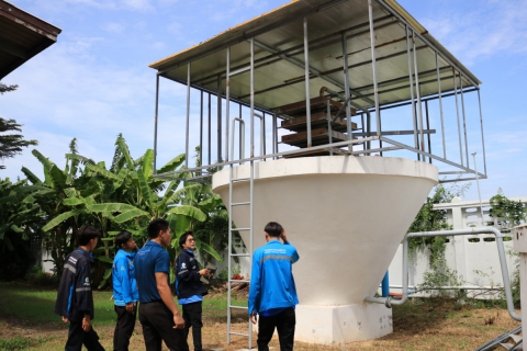 ไฟล์แนบ การประปาส่วนภูมิภาคสาขาปทุมธานี (พ) ลงพื้นที่โรงเรียนจุฬาภรณ์ เพื่อให้คำแนะนำด้านการติดตั้งและดูแลระบบประปาภายในโรงเรียน ในวันที่ 5 กันยายน 2568